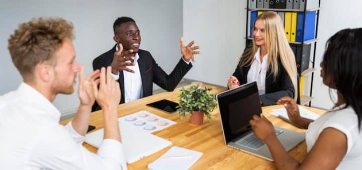 Manager en PME : comment renforcer l&rsquo;engagement et prévenir les tensions au sein de l&rsquo;équipe ?